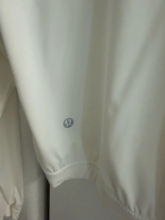 Lululemon Jacket - Picture 3 of 4